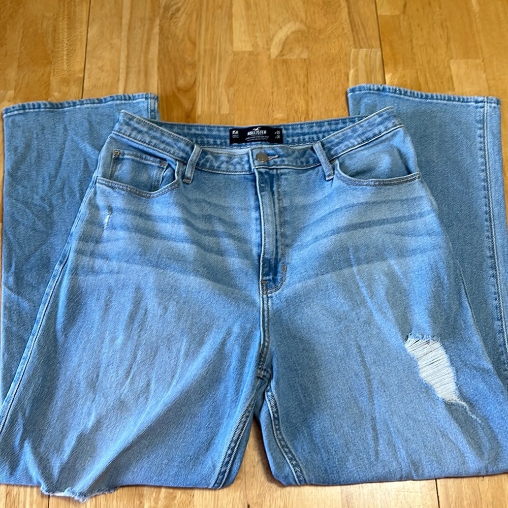 Hollister Ultra High Rise Dad Jean